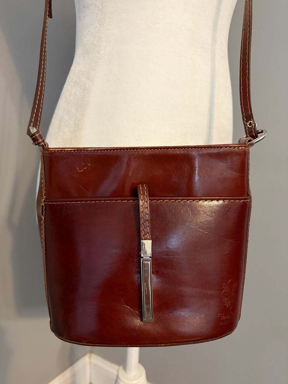 Vera Pelle Italian Leather Brown Crossbody Bucket Bag Purse